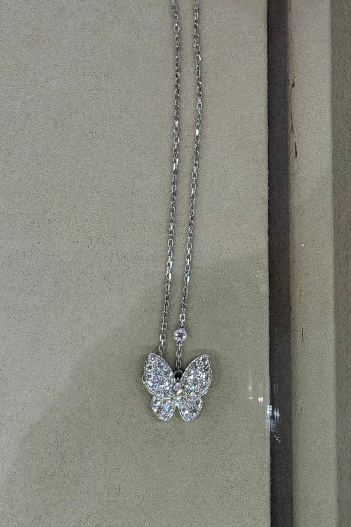 Vera & Co – Silver Crystal Wings