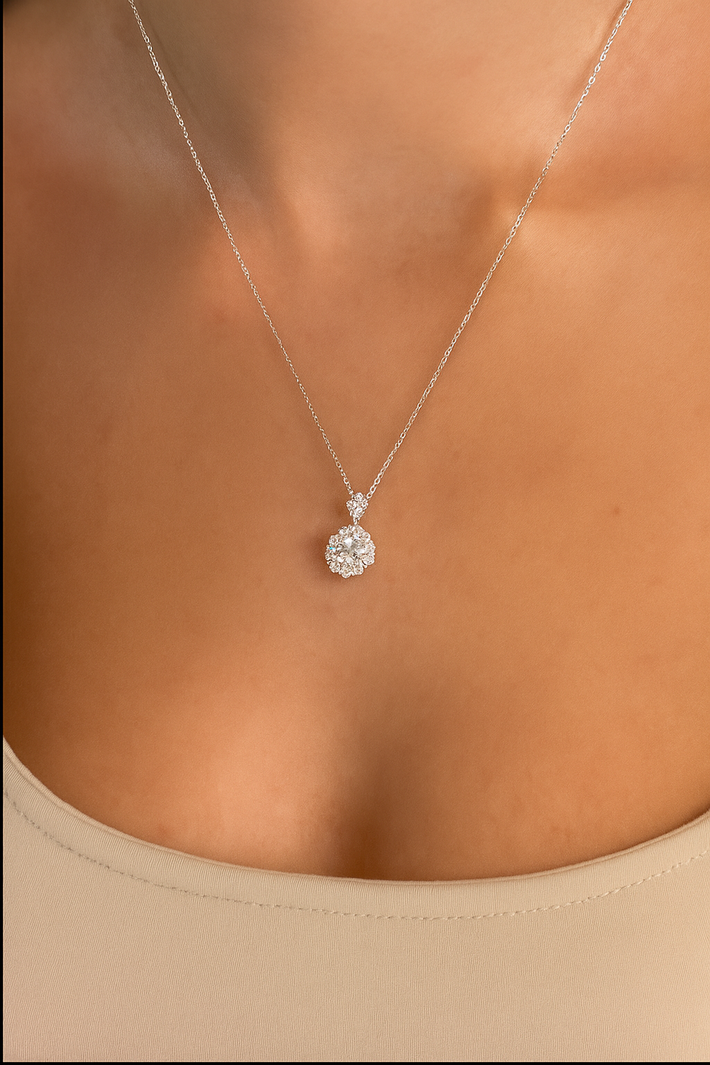 Vera & Co – Silver Crystal Bloom